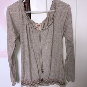 Off the shoulder, long sleeve